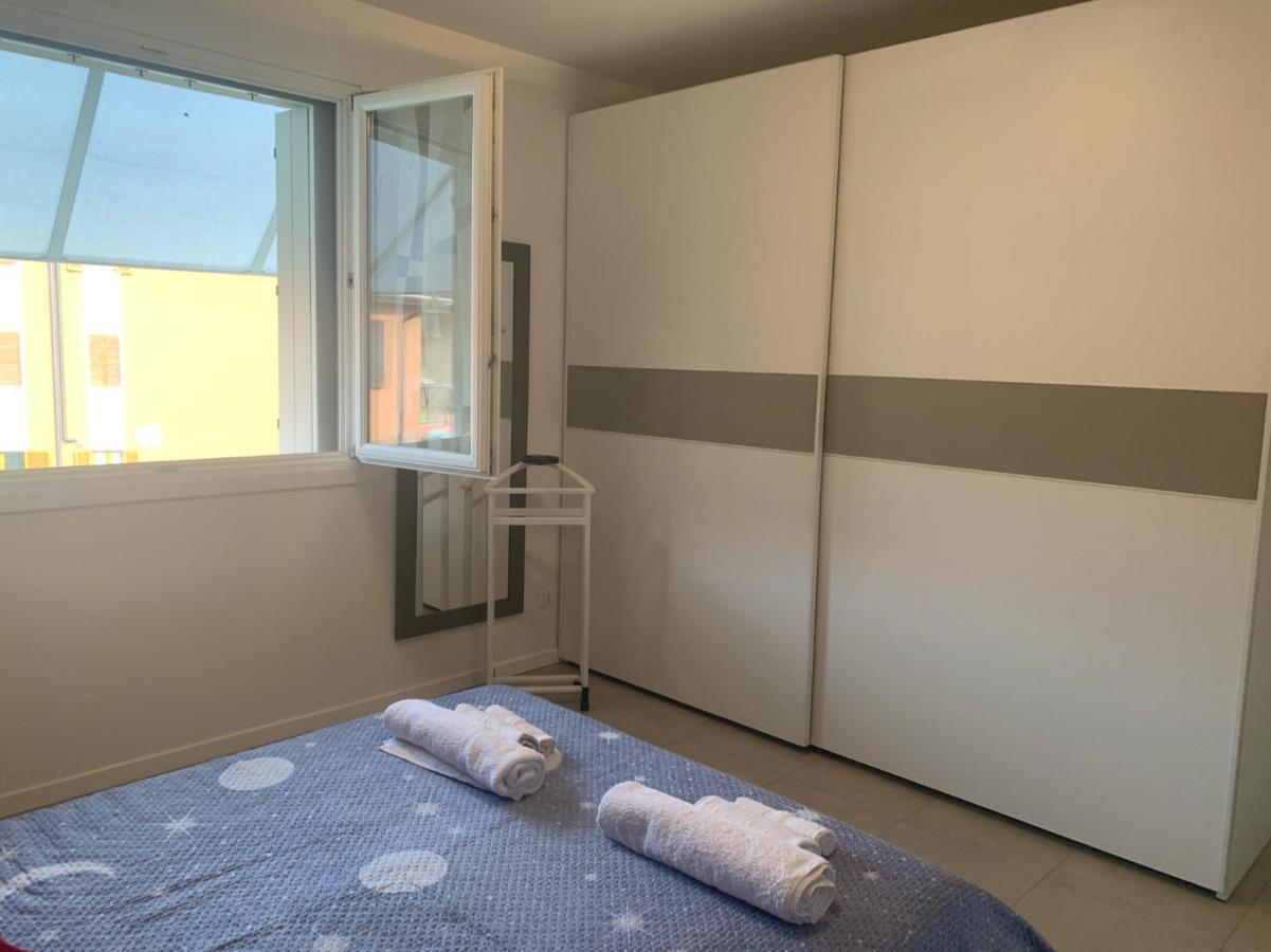 Le Noir Appartment Пескьера-дель-Гарда Экстерьер фото