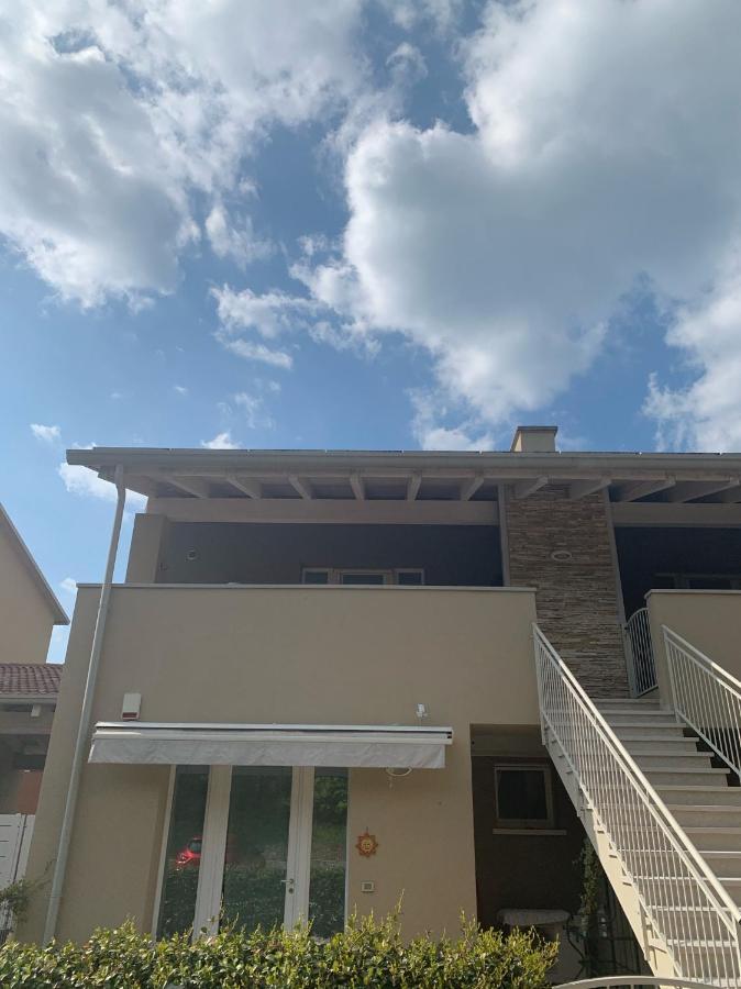 Le Noir Appartment Пескьера-дель-Гарда Экстерьер фото
